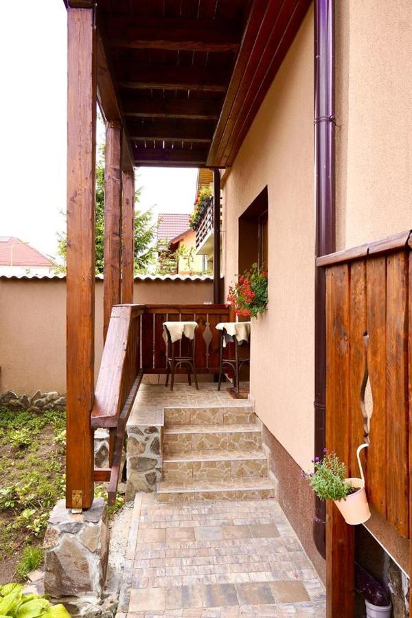 Casa Felice Hotell Braşov Exteriör bild